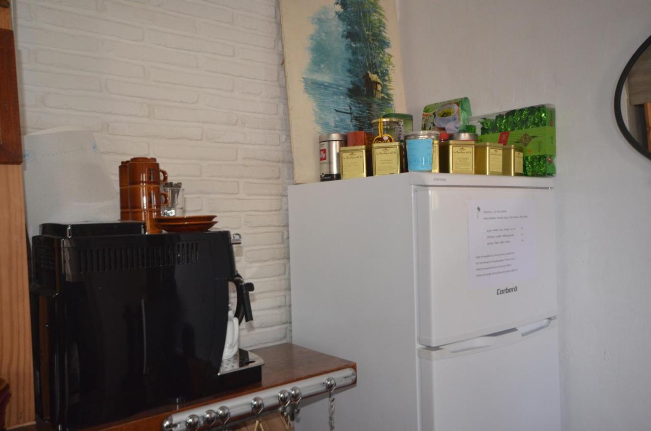 Hostal La Palmera Torremolinos Bagian luar foto