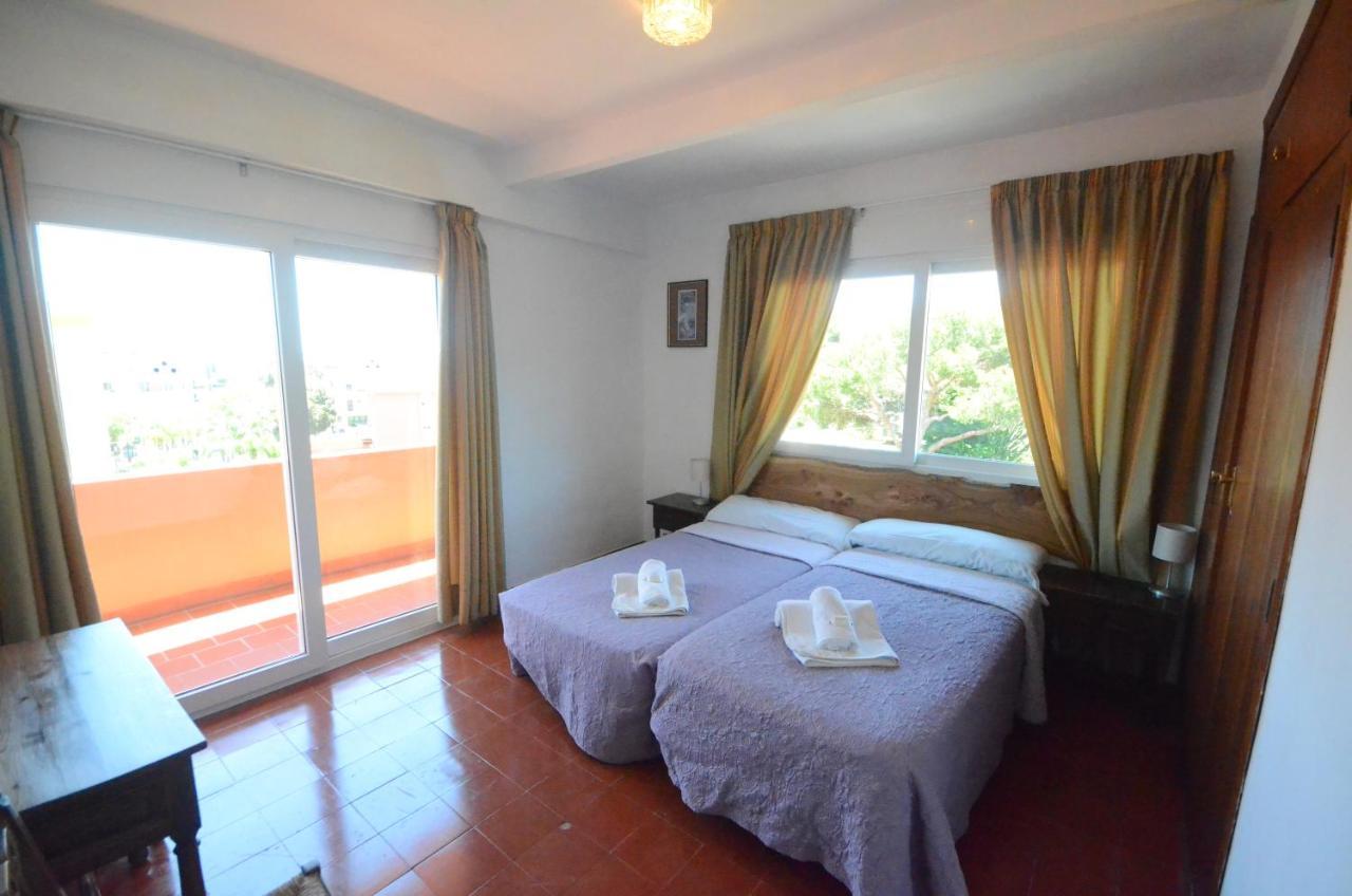 Hostal La Palmera Torremolinos Bagian luar foto