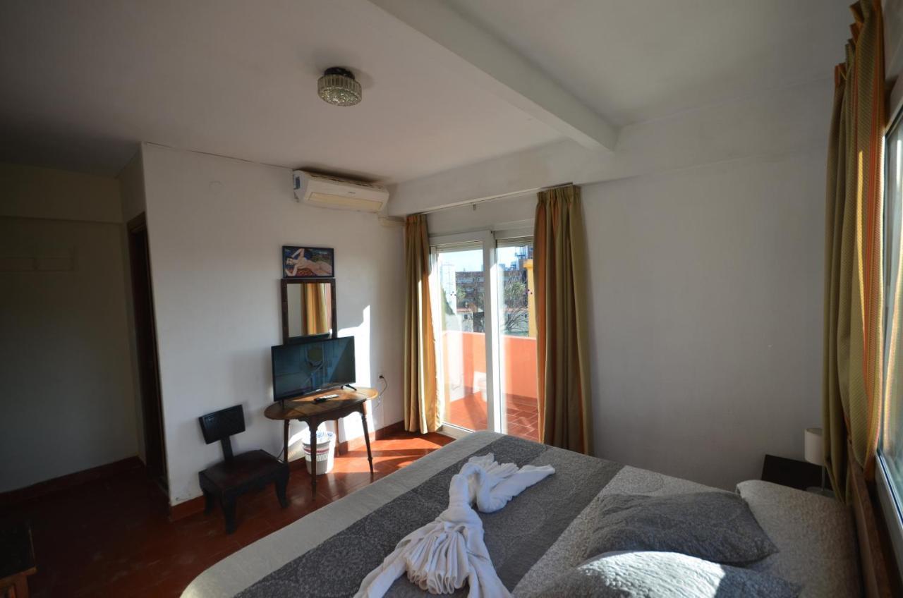 Hostal La Palmera Torremolinos Bagian luar foto