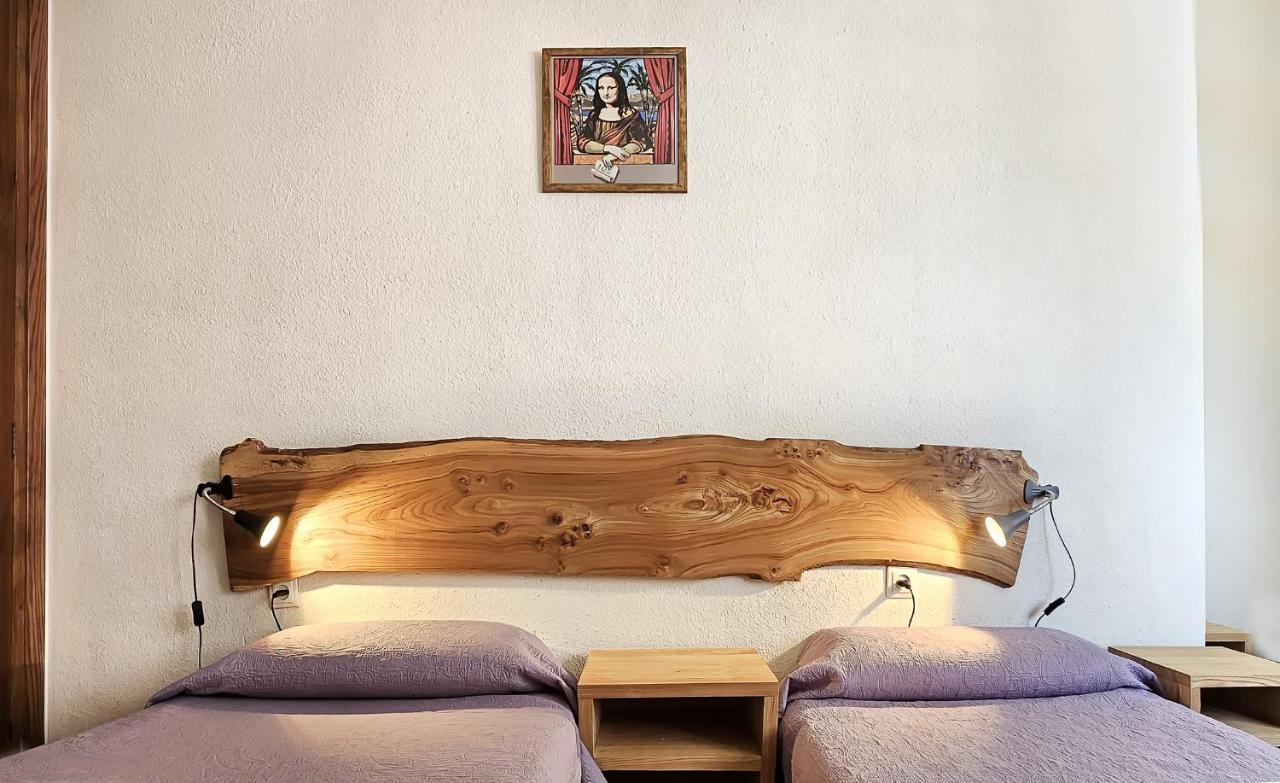 Hostal La Palmera Torremolinos Bagian luar foto