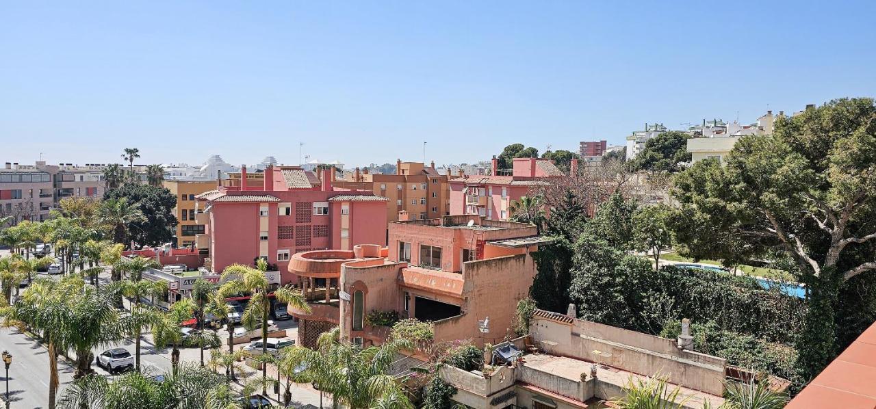 Hostal La Palmera Torremolinos Bagian luar foto