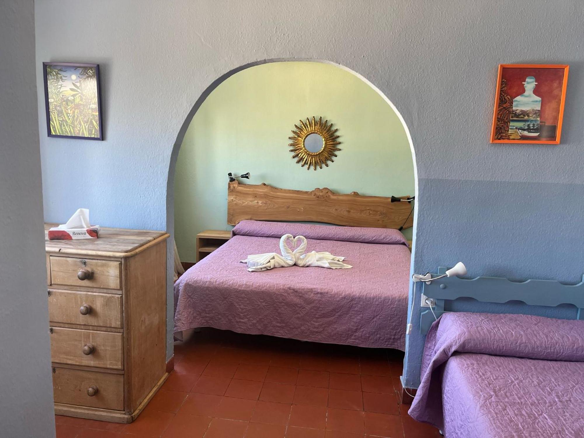 Hostal La Palmera Torremolinos Bagian luar foto