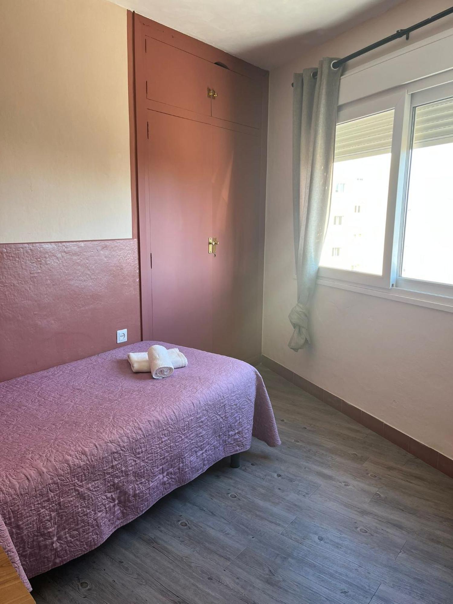 Hostal La Palmera Torremolinos Bagian luar foto